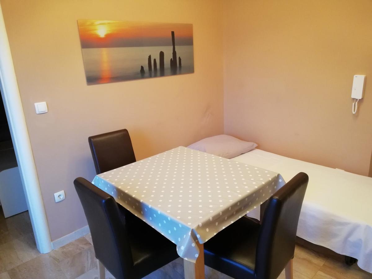 Apartmani Karla Zablace Exterior photo